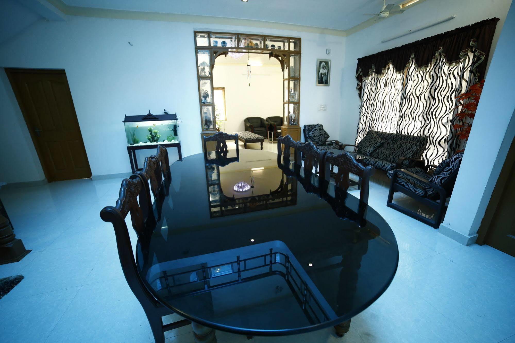 Cochin Cove Homestay Kochi Екстер'єр фото